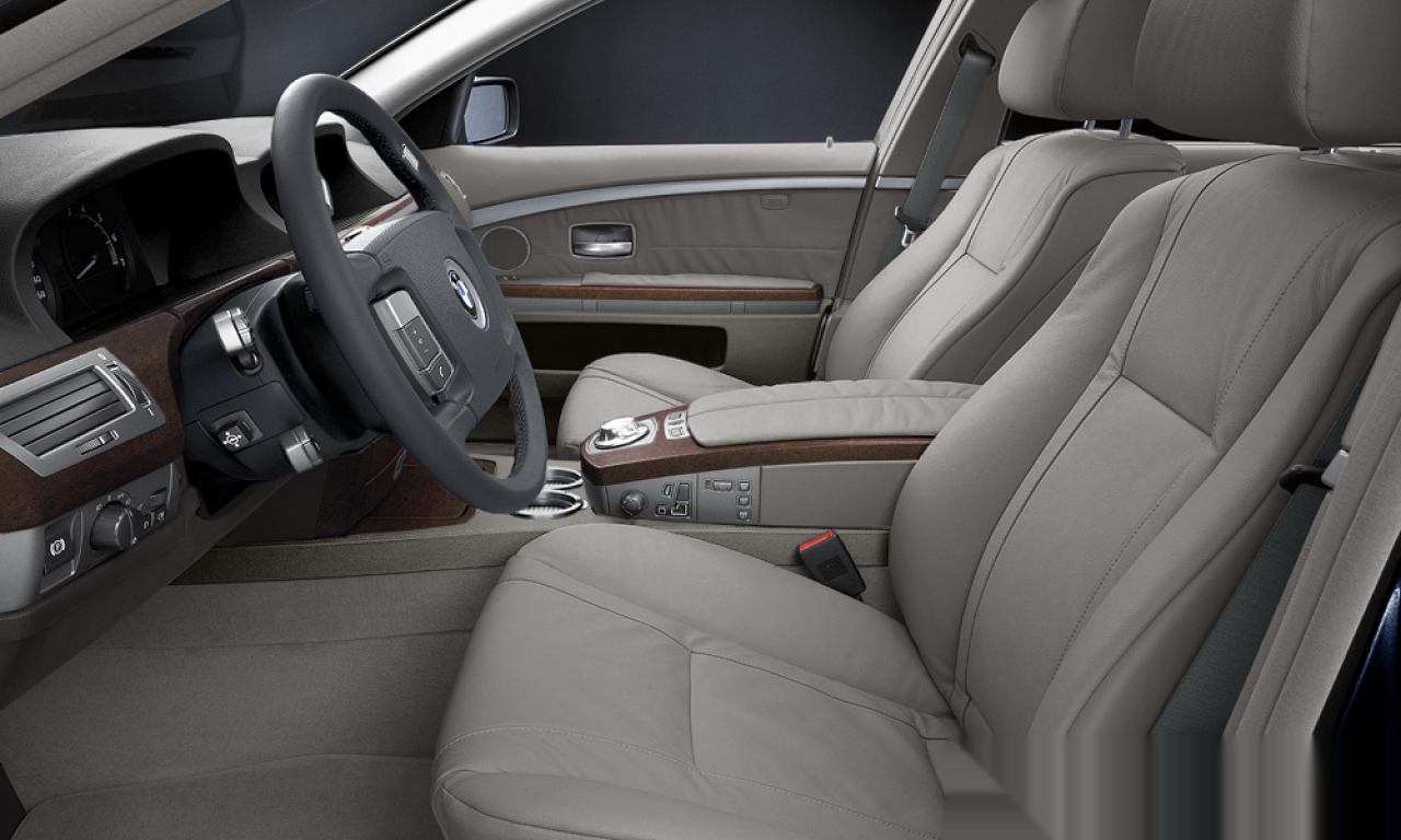 Interior of BMW 730d (E65), VIN WBAGM21030DR60481