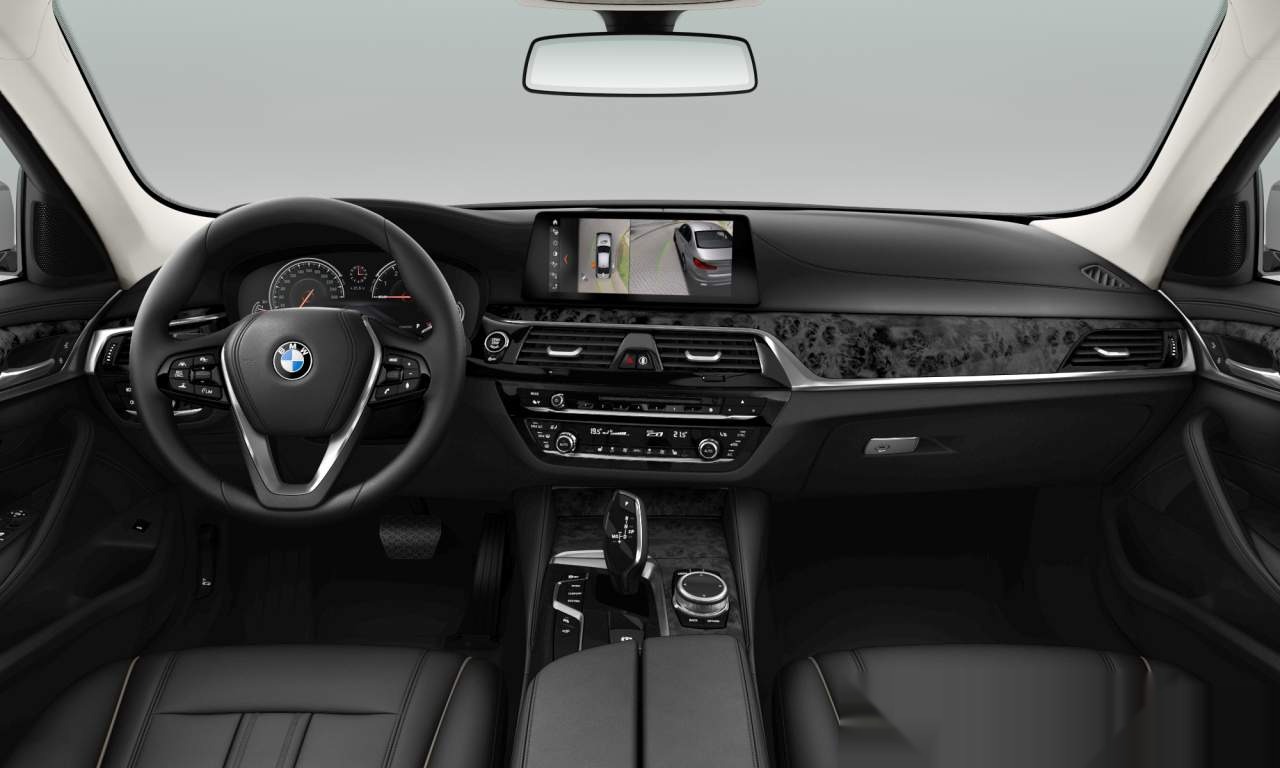 Interior of BMW 530i (Sedan (4 Doors)), VIN WBAJA52090B177661