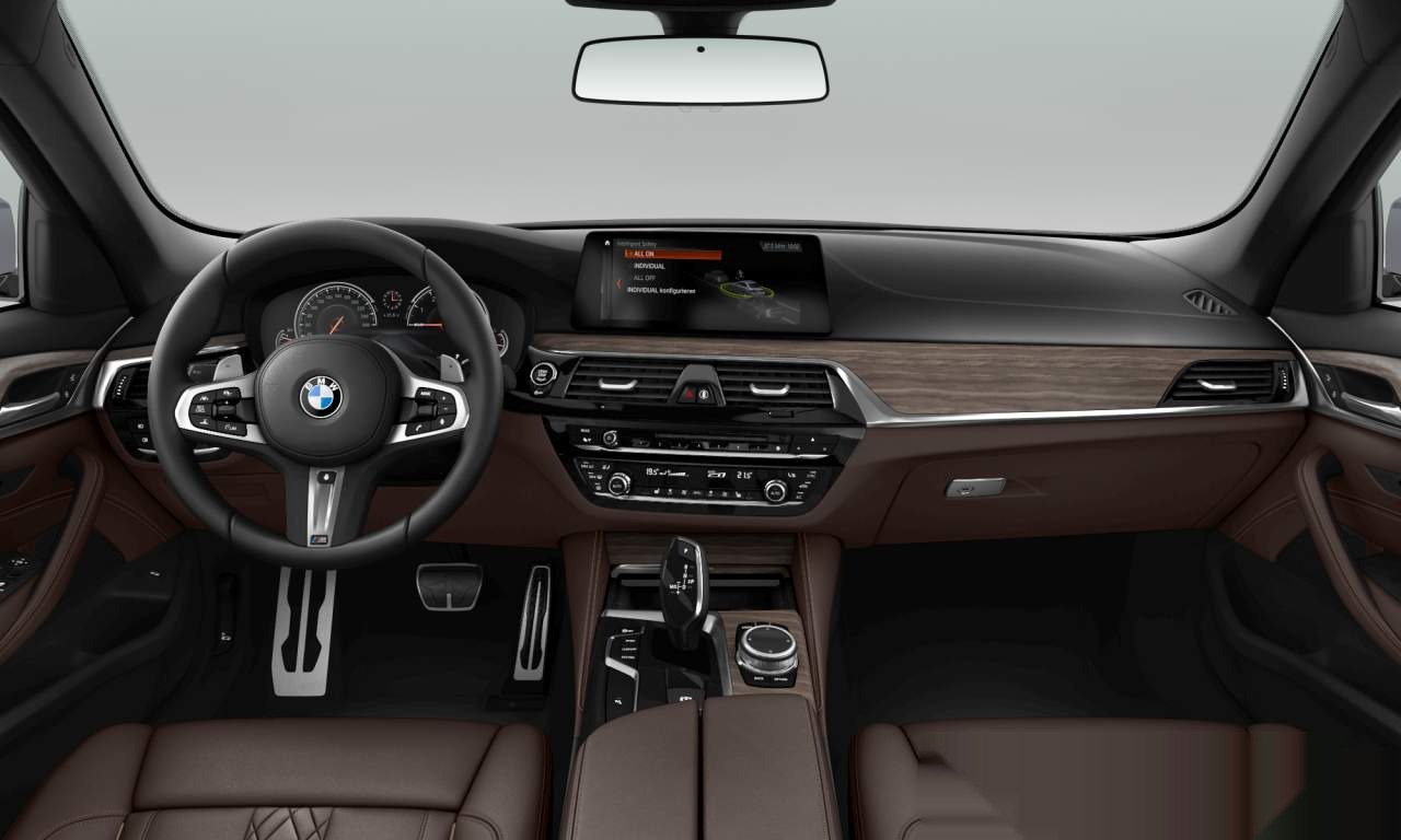 Interior of BMW 530i xDrive (Sedan (4 Doors)), VIN WBAJA71050B089994