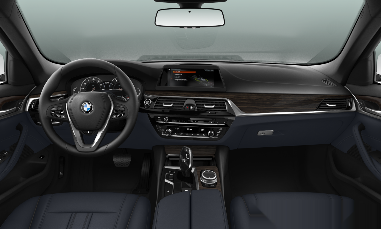 Interior of BMW 530i xDrive (G30), VIN WBAJA7C5XKG911381