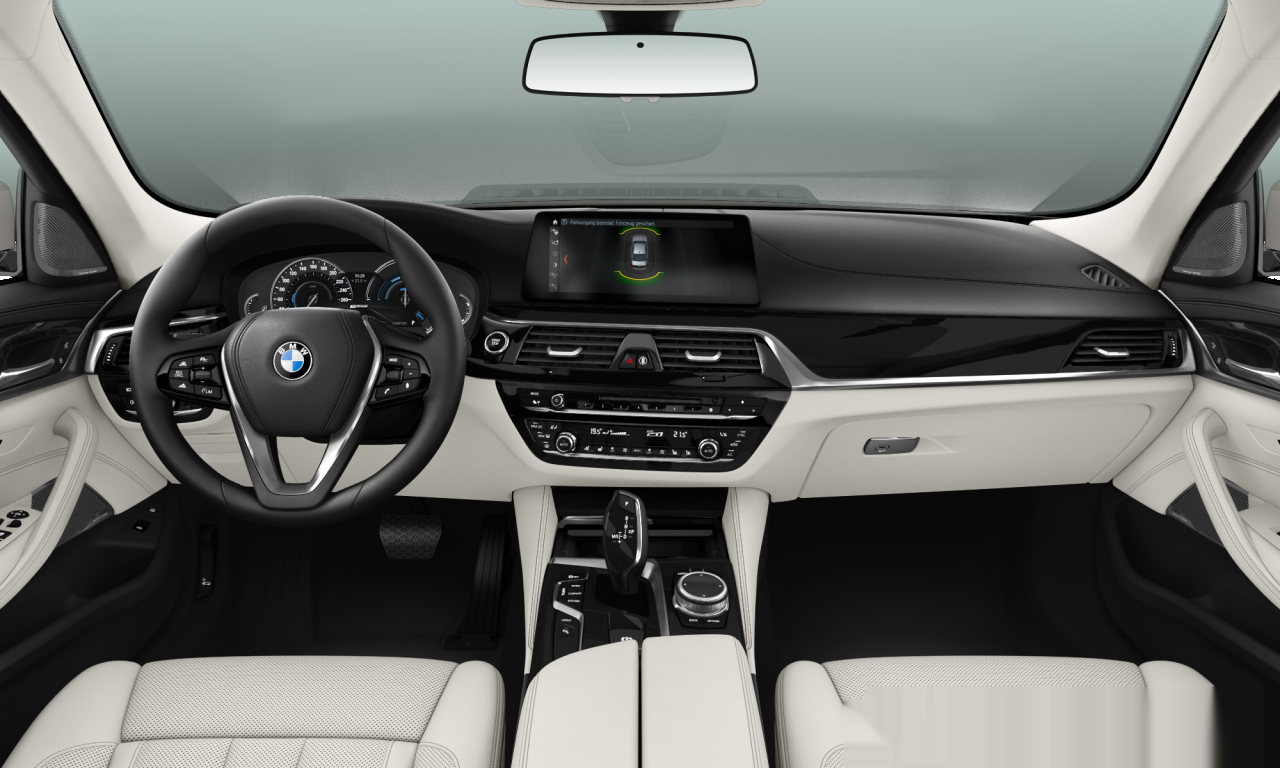 Interior of BMW 530e iPerformance (G30), VIN WBAJA91030B305546