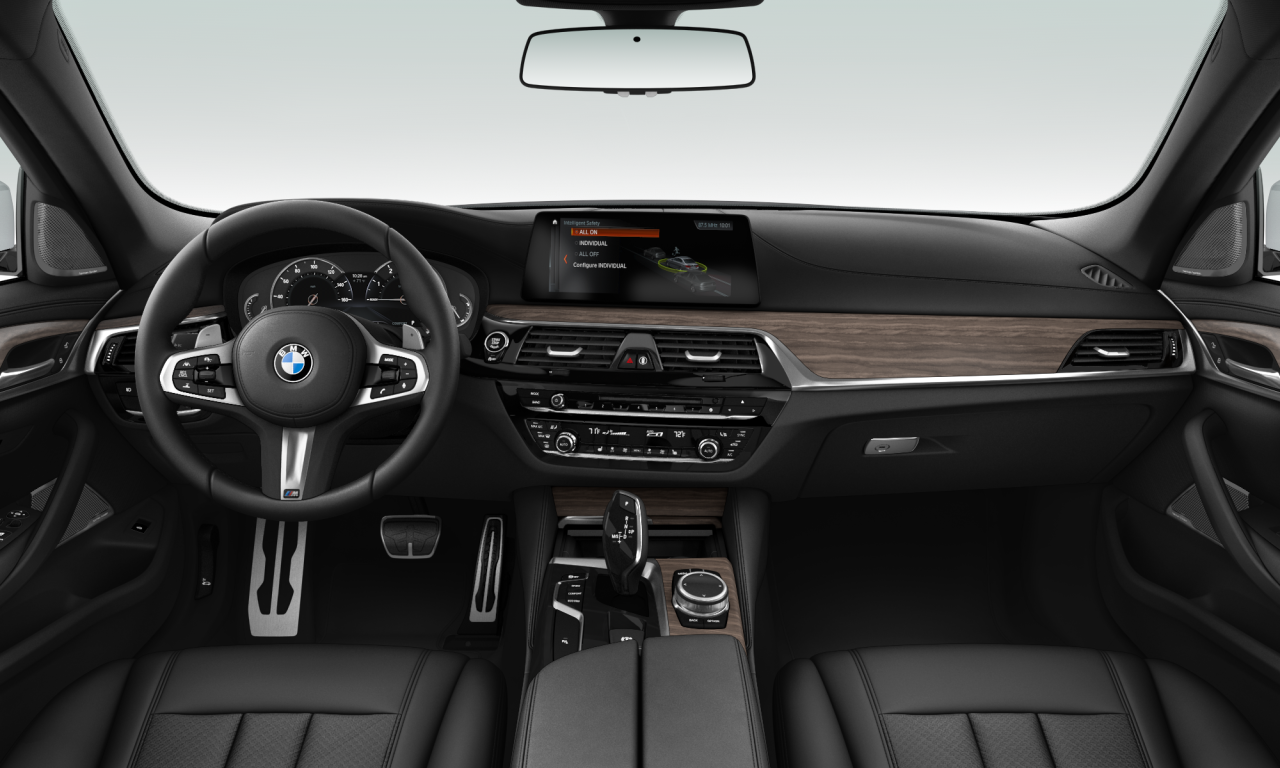 Interior of BMW 540i (G30), VIN WBAJE5C51JWA96455