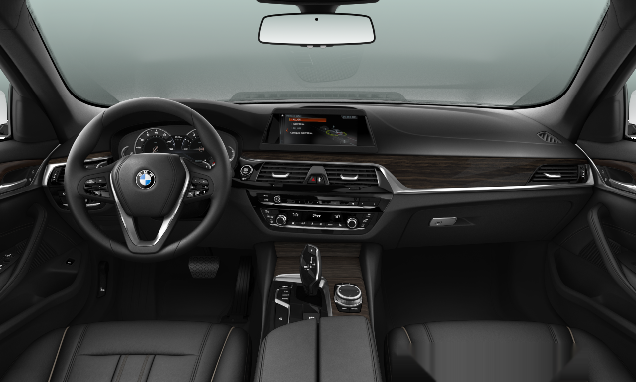 Interior of BMW 540i (G30), VIN WBAJE5C55JWA97673