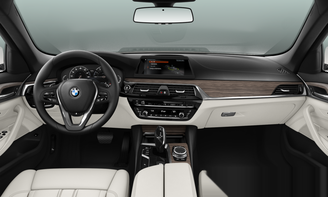 Interior of BMW 540i (G30), VIN WBAJE5C5XKWW42488