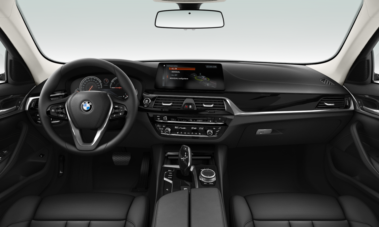 Interior of BMW 520d (G31), VIN WBAJM71020B067748