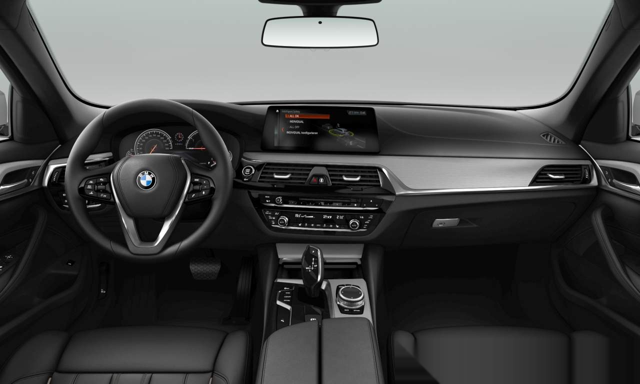Interior of BMW 530d (Touring (5 Doors)), VIN WBAJN31000B094730