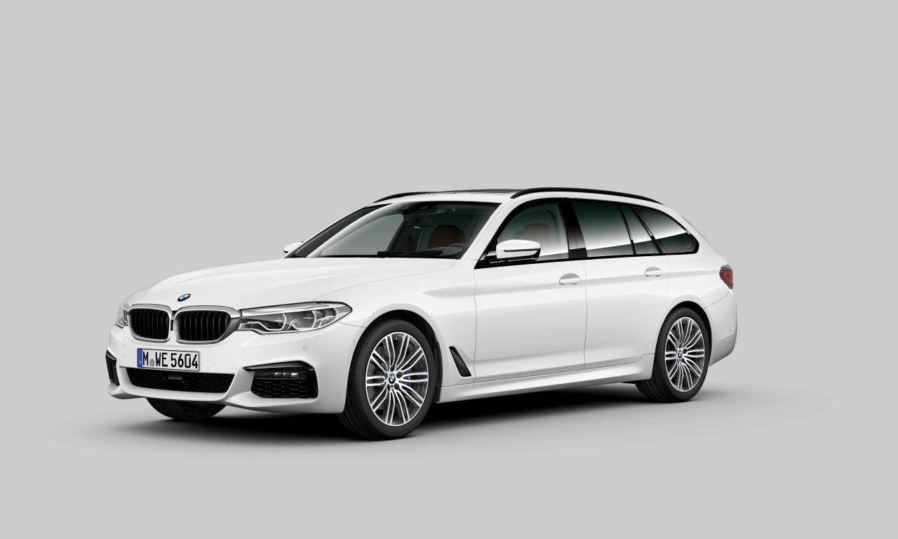 Exterior of BMW 540d xDrive (Touring (5 Doors)), VIN WBAJN71080BJ07215