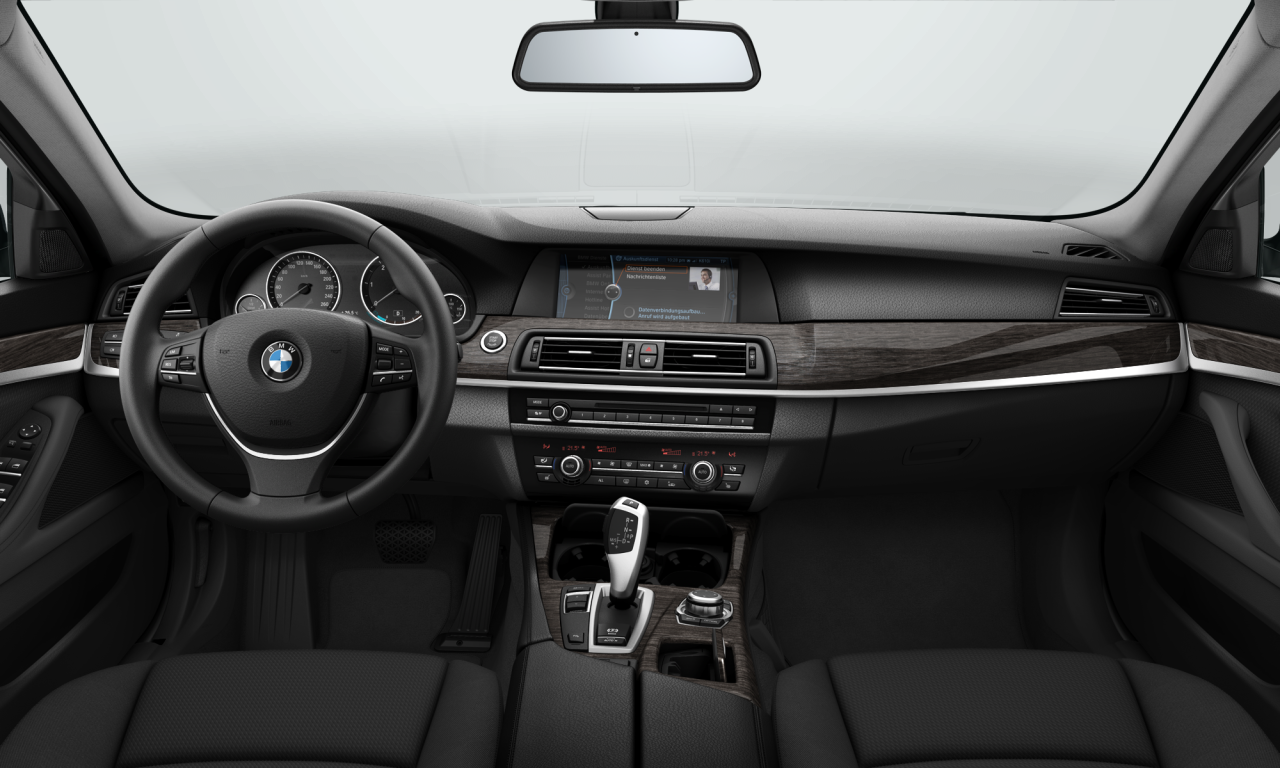 Interior of BMW 520d (F11), VIN WBAMX11020C303147