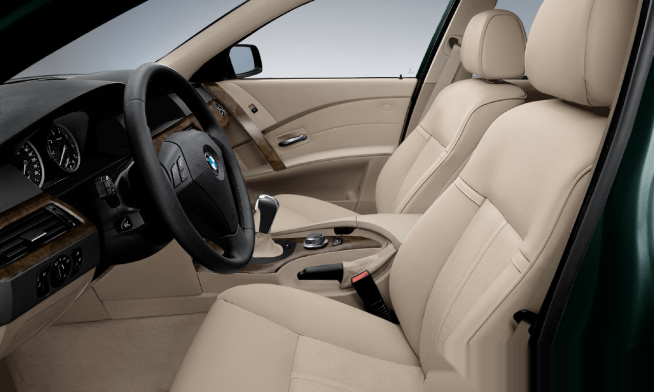 Interior of BMW 530I (E60), VIN WBANA710X0B600147