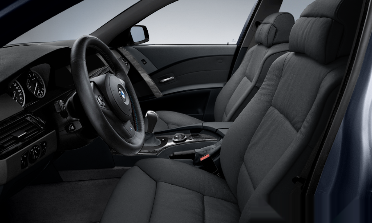 Interior of 2005 BMW 550i (E60), VIN WBANB51050CN20346