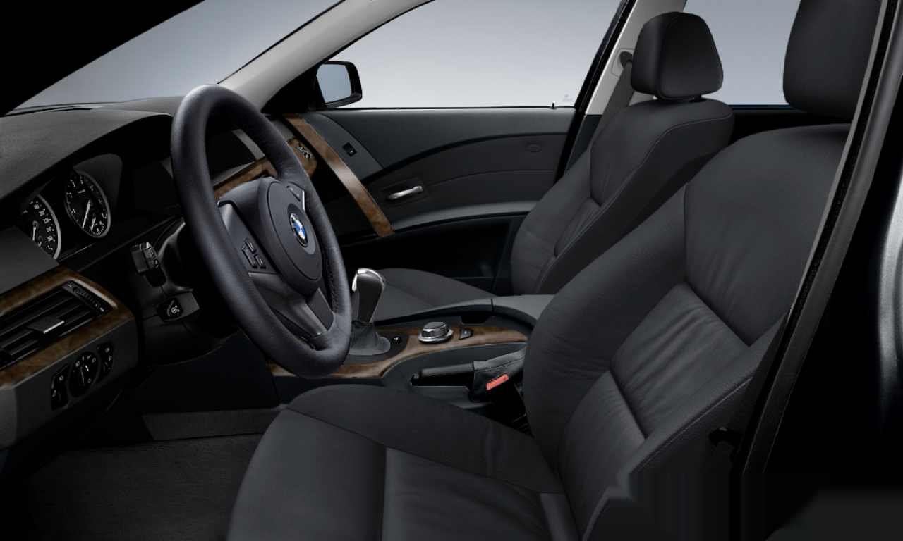 Interior of BMW 530d (E60), VIN WBANC71030B641777