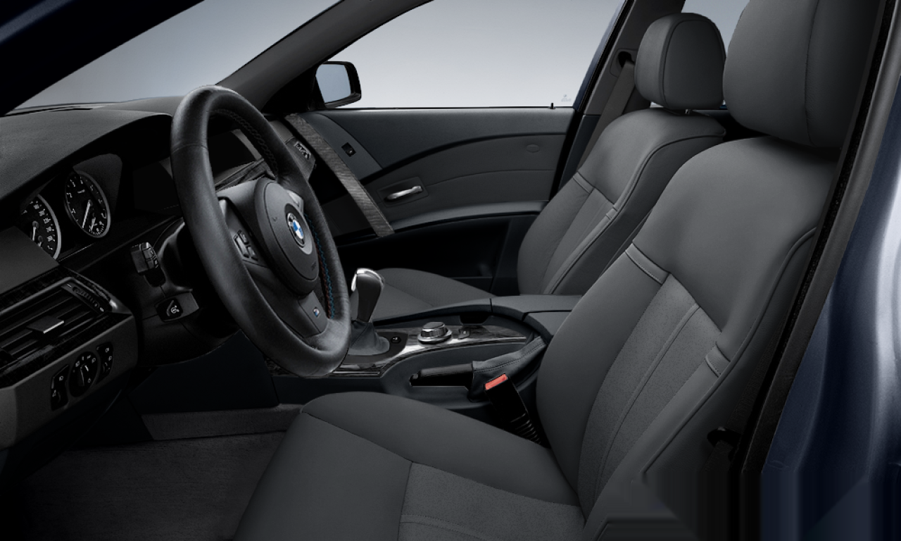 Interior of BMW 535d (E60), VIN WBANC91030B761560