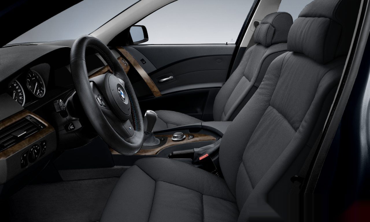 Interior of 2006 BMW 530i (E60), VIN WBANE71000CM07990