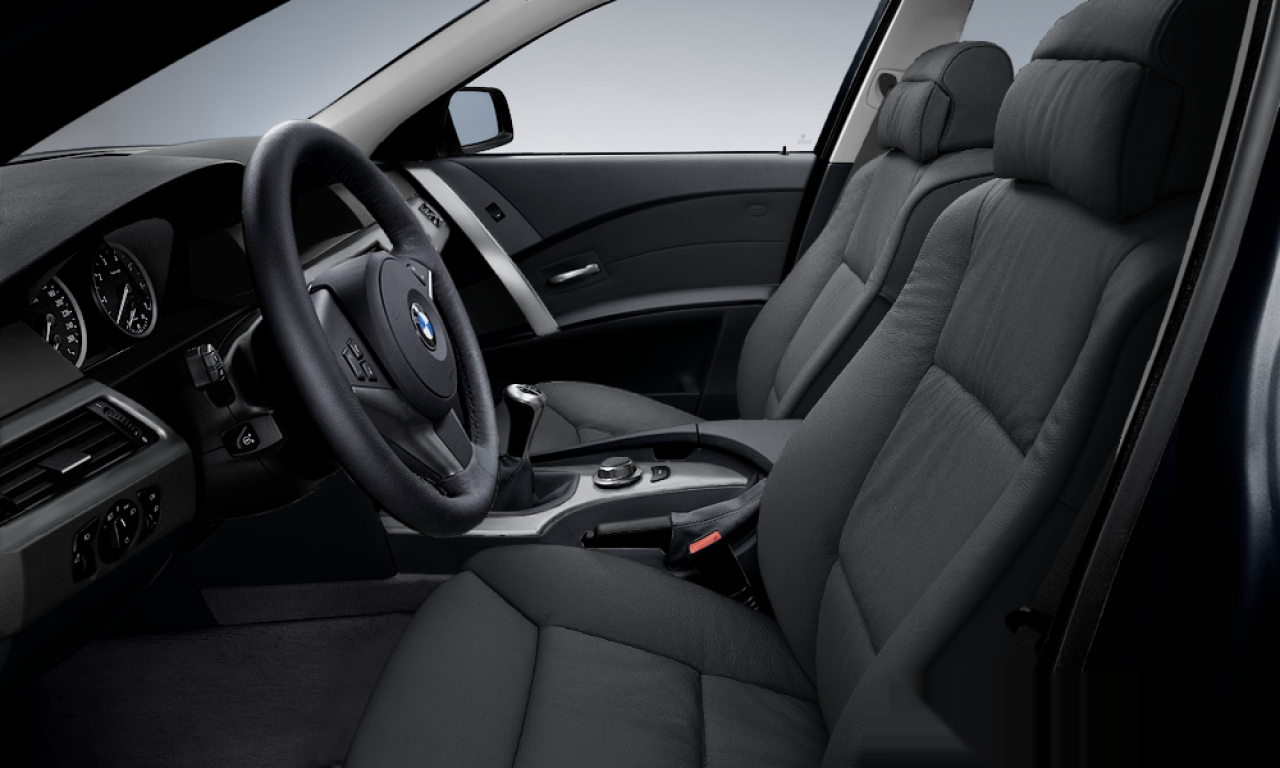 Interior of 2006 BMW 520d (E61), VIN WBANJ31070CP79167
