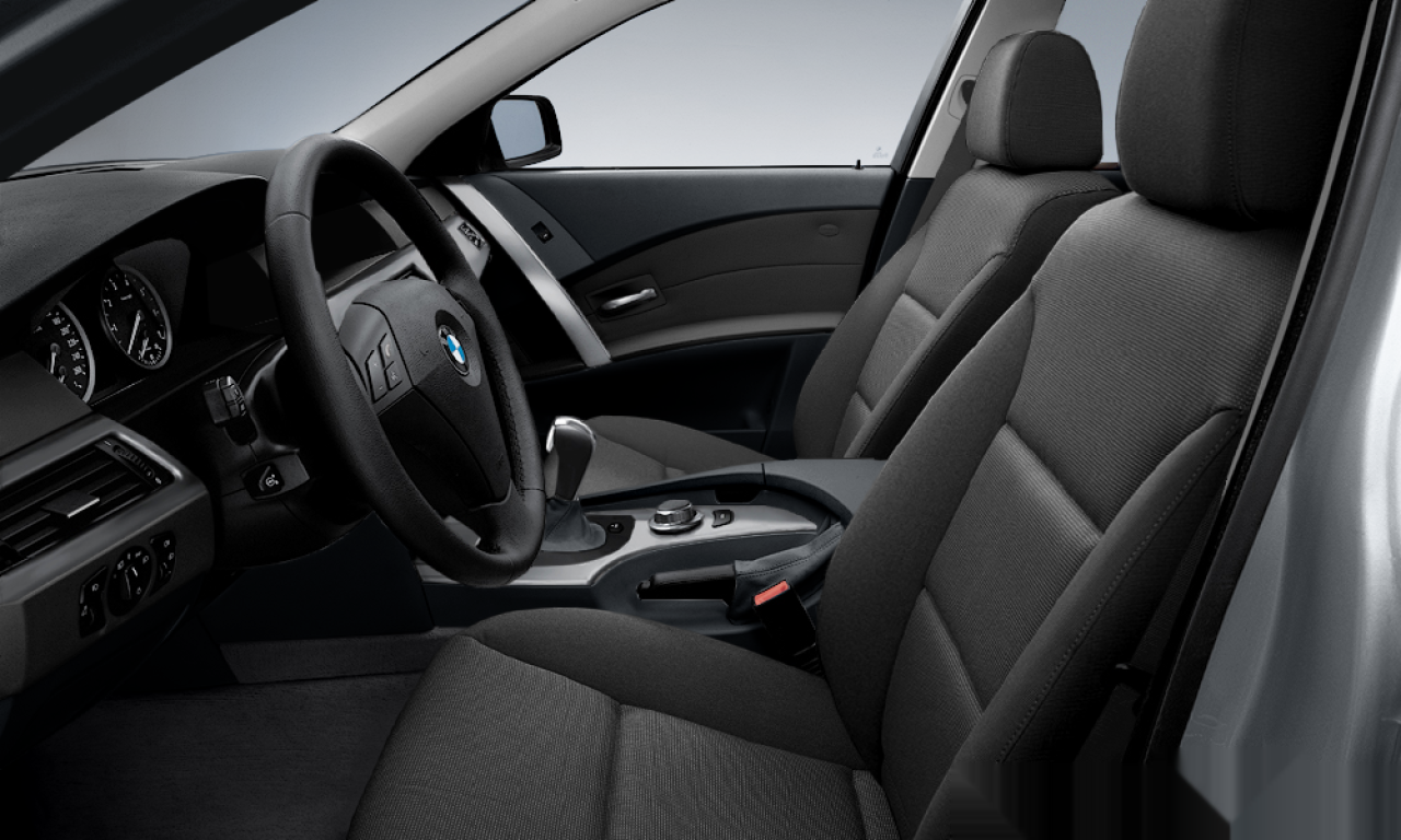 Interior of BMW 525d (E61), VIN WBANJ51040B429738