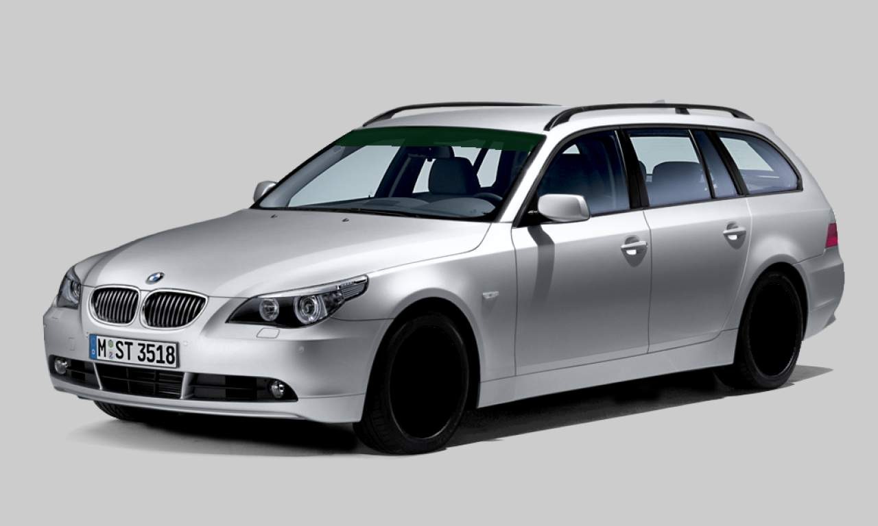 Exterior of BMW 525d (Touring (5 Doors)), VIN WBANJ51080B432691
