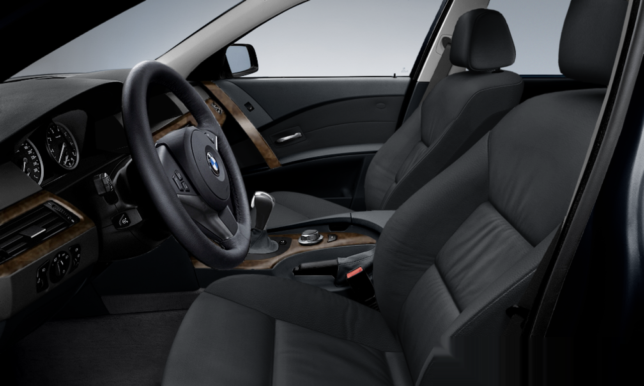 Interior of BMW 530d (E61), VIN WBANJ71090B511010