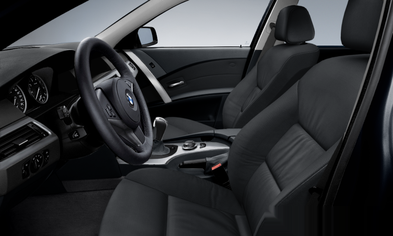Interior of BMW 535d (E61), VIN WBANJ91010CR68299