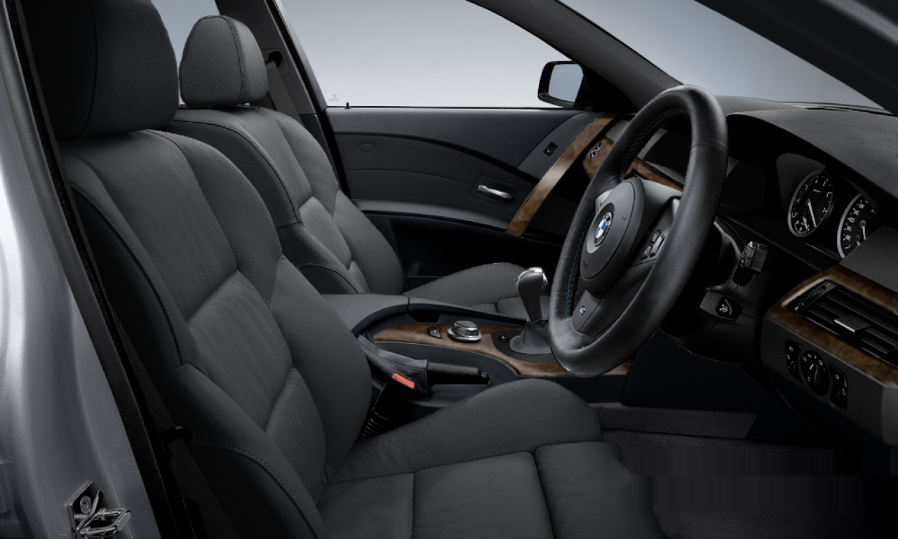 Interior of BMW 530i (E61), VIN WBANL72040CF96893