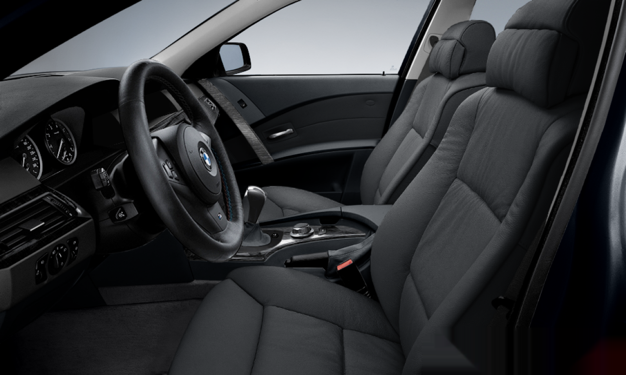 Interior of BMW 530d (E60), VIN WBANR71090CR09434