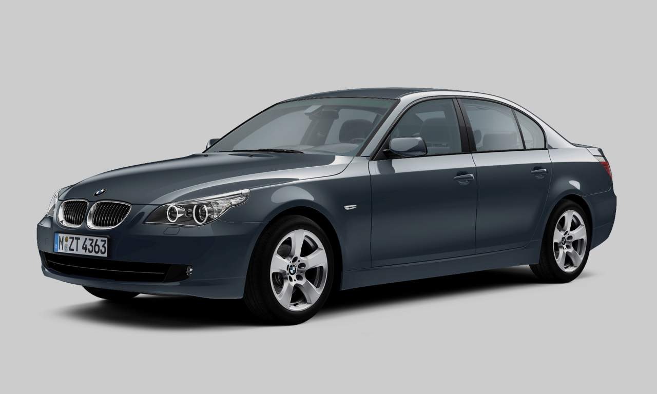 Exterior of BMW 530d (Sedan (4 Doors)), VIN WBANX71040CS43301