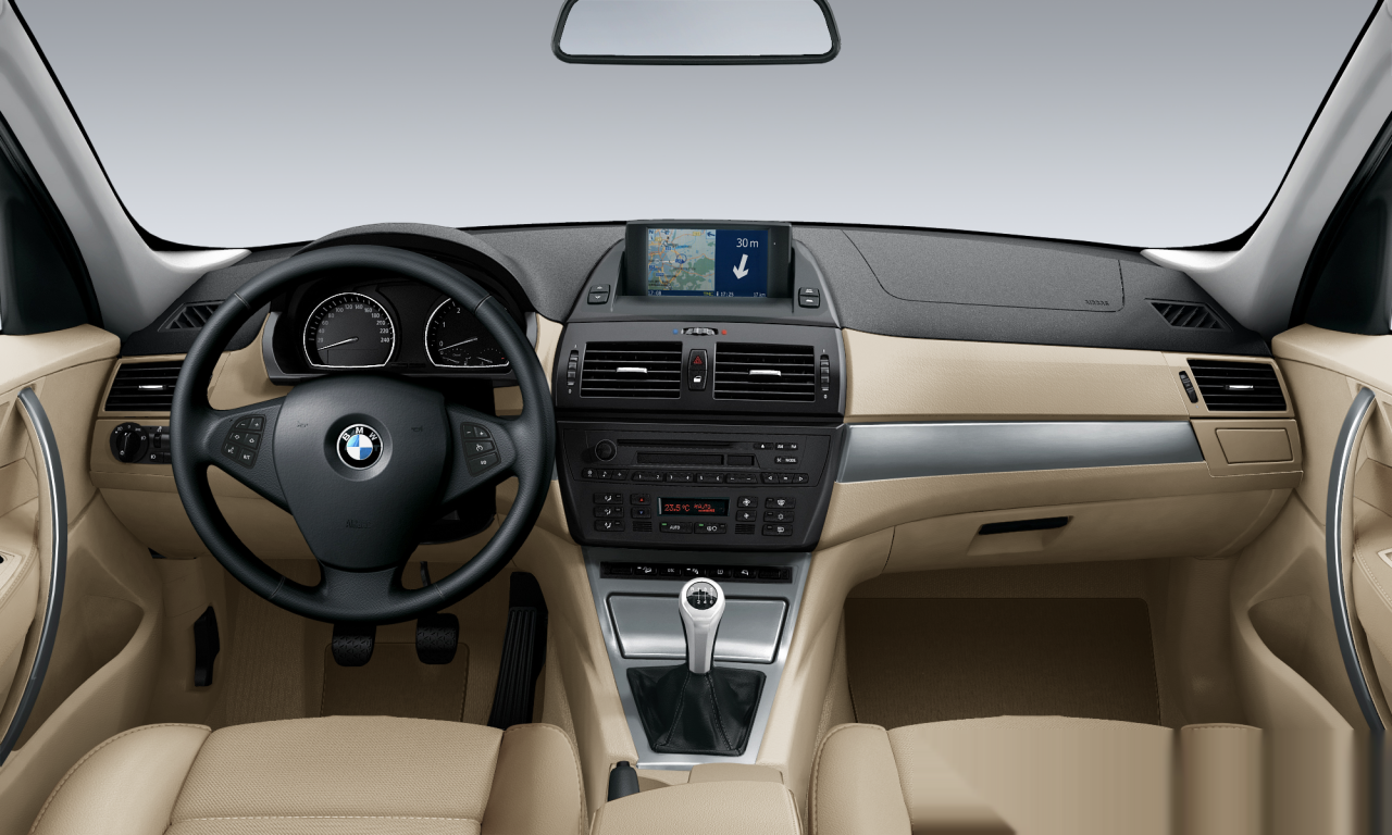 Interior of BMW X3 2.0d (E83 (MUE)), VIN WBAPD11040WF75805