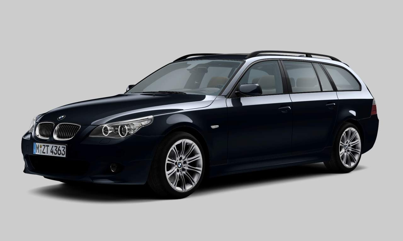 Exterior of BMW 530d (Touring (5 Doors)), VIN WBAPX71030B988359