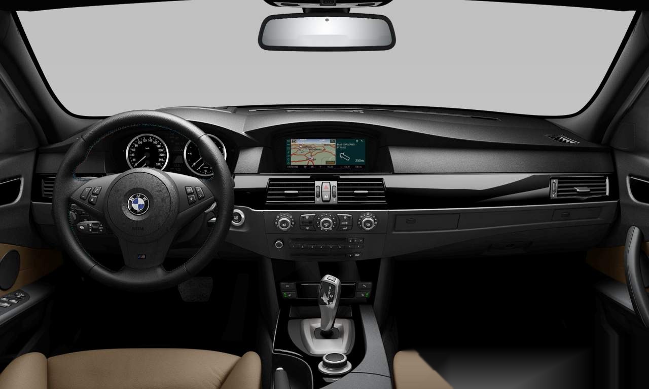 Interior of BMW 530d (Touring (5 Doors)), VIN WBAPX71030B988359