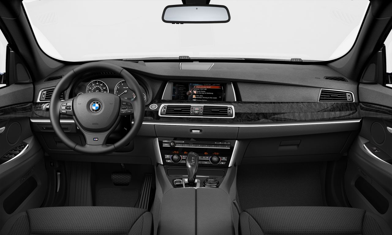 Interior of BMW 550i (F07), VIN WBASN0C59DDW92692