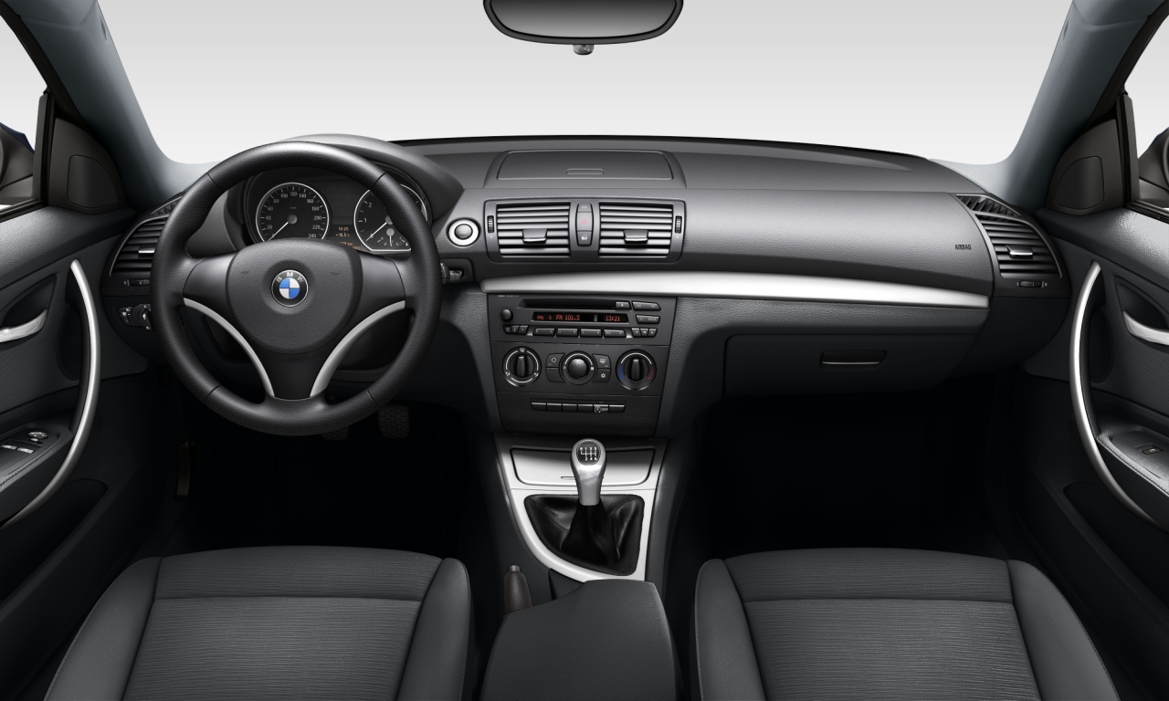 Interior of BMW 116i (E81), VIN WBAUB710X0VK85583