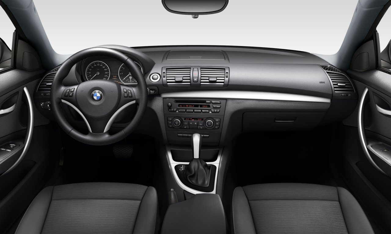 Interior of BMW 118i (E81), VIN WBAUB91080VC06569