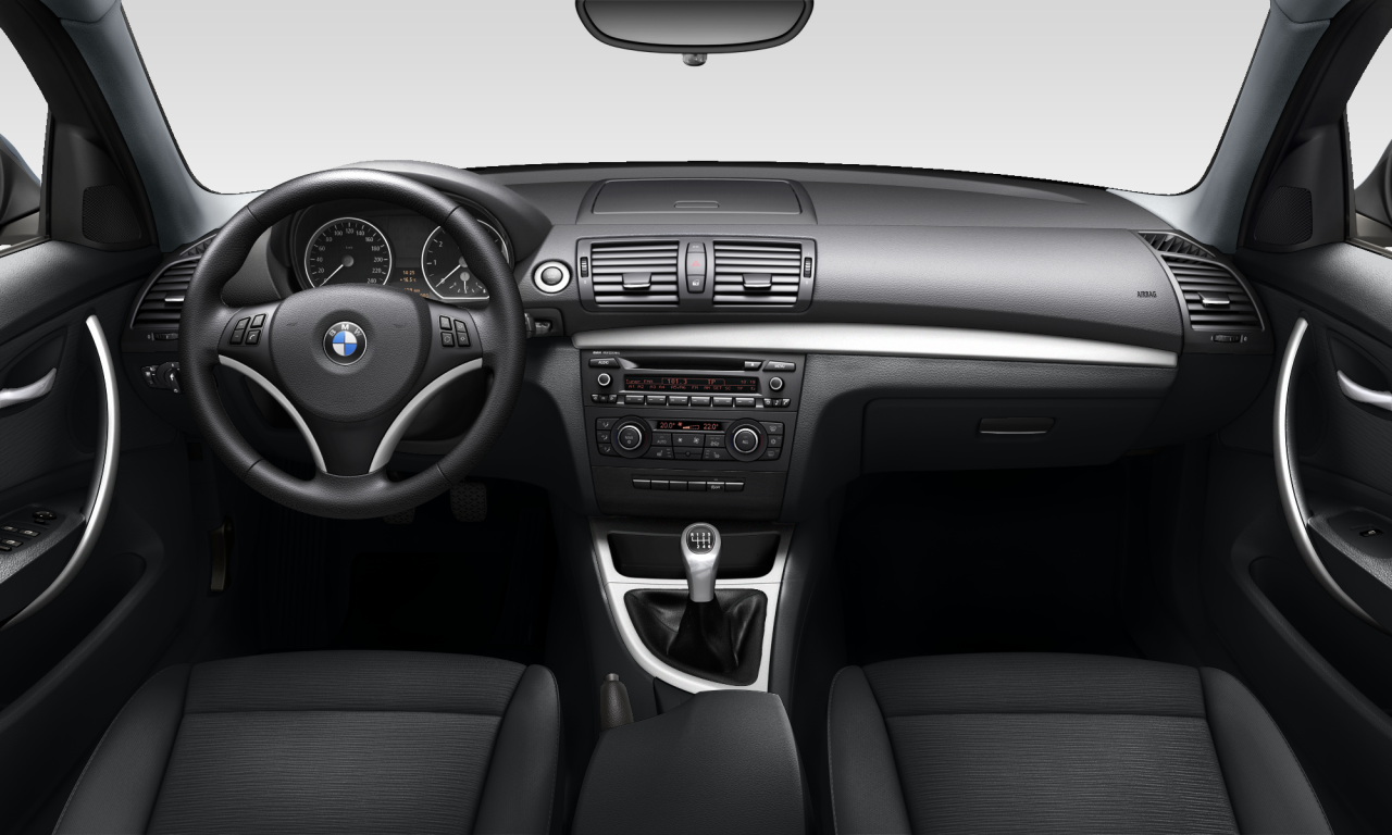 Interior of BMW 118d (E87 (MUE)), VIN WBAUD71050P442354