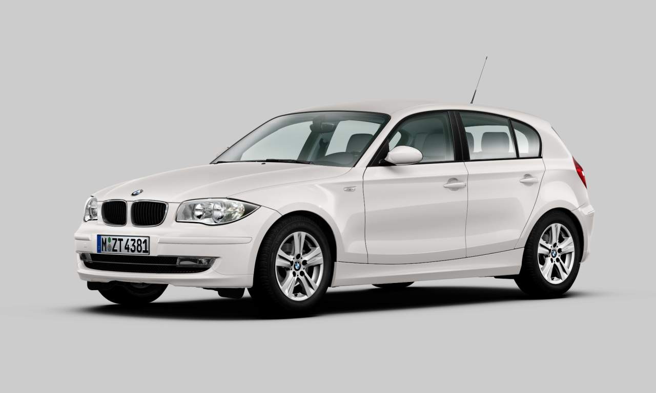 Exterior of BMW 116i (Sports Hatch (5 Doors)), VIN WBAUE32060E116420