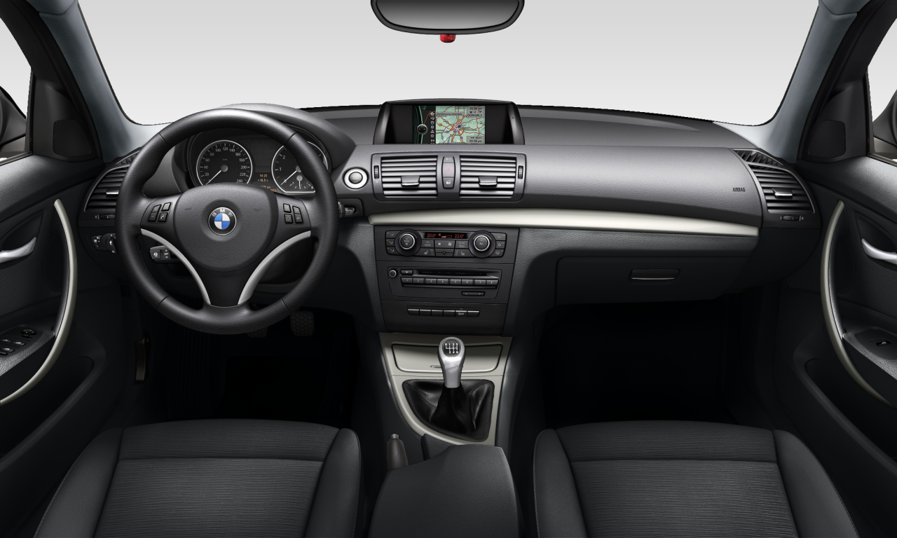 Interior of BMW 118i (E87 (MUE)), VIN WBAUE51010P353821