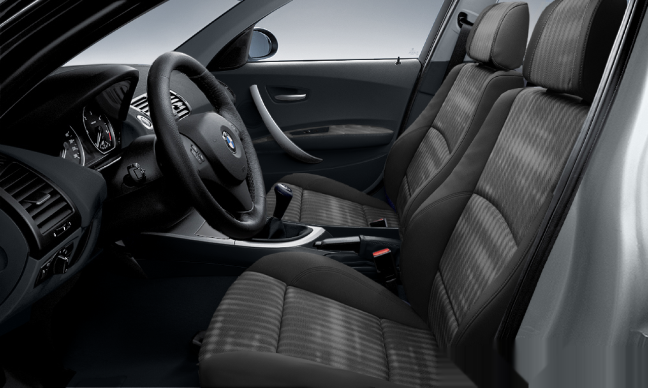 Interior of BMW 118d (E87), VIN WBAUG310X0PU46822