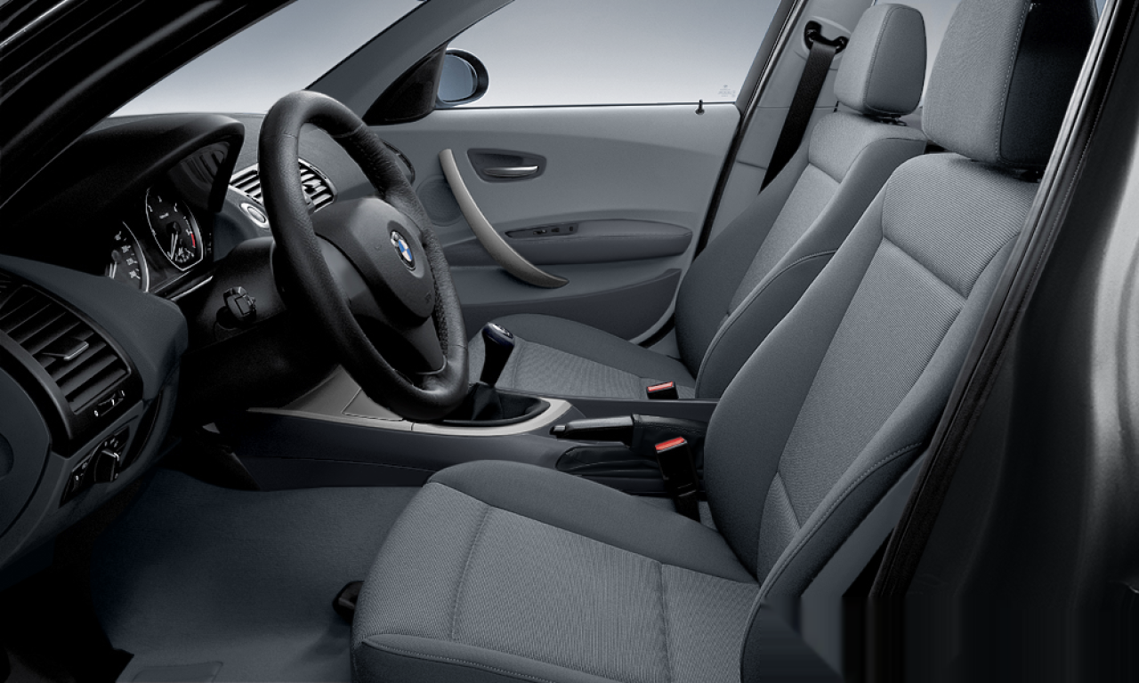 Interior of 2004 BMW 120d (E87), VIN WBAUG51010PV01914