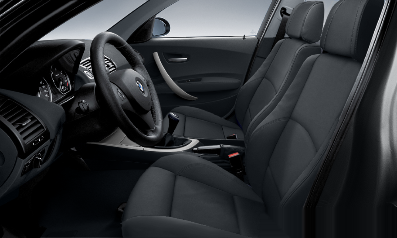 Interior of 2004 BMW 120d (E87), VIN WBAUG51010VA05803