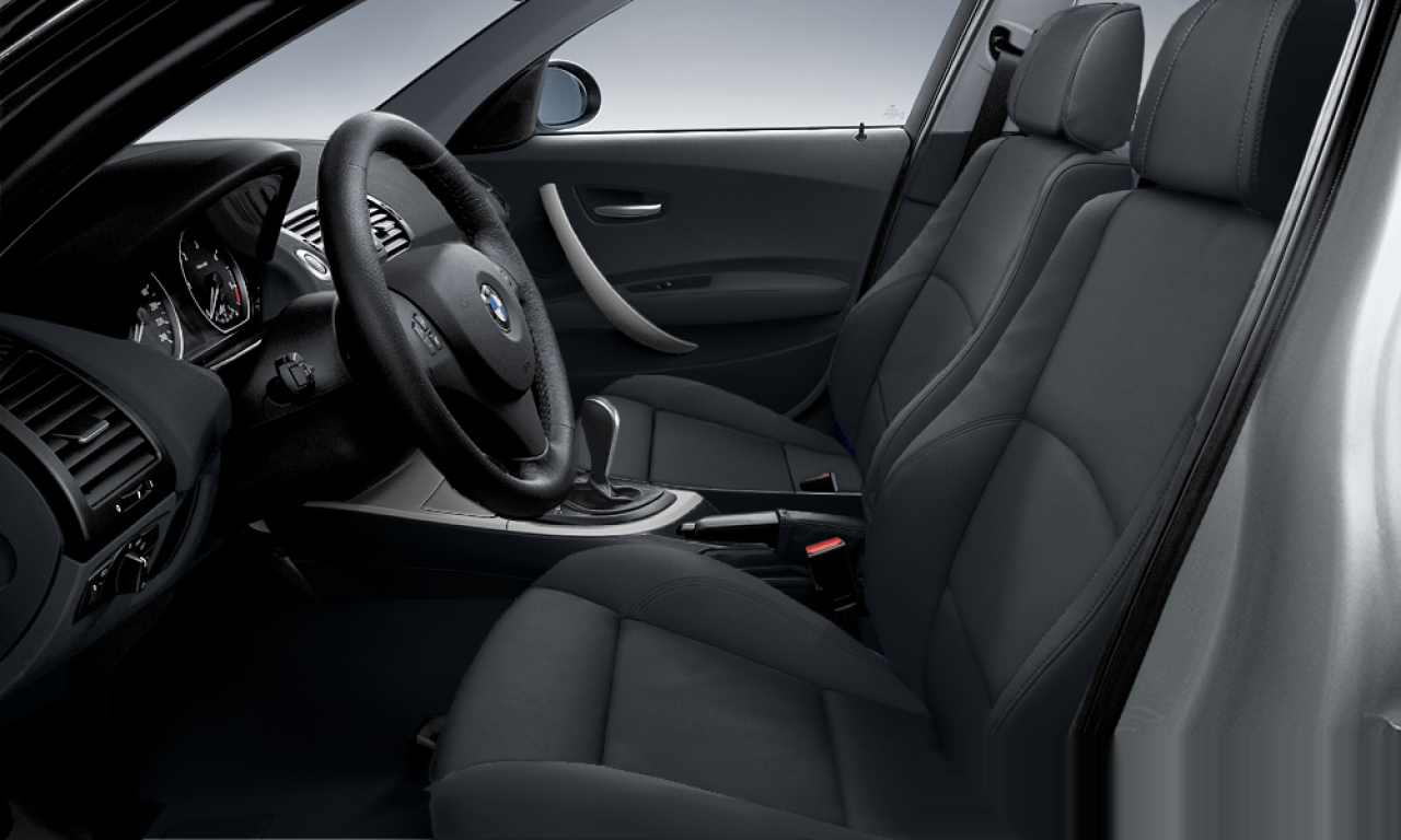 Interior of BMW 120d (E87), VIN WBAUG520X0PE73774
