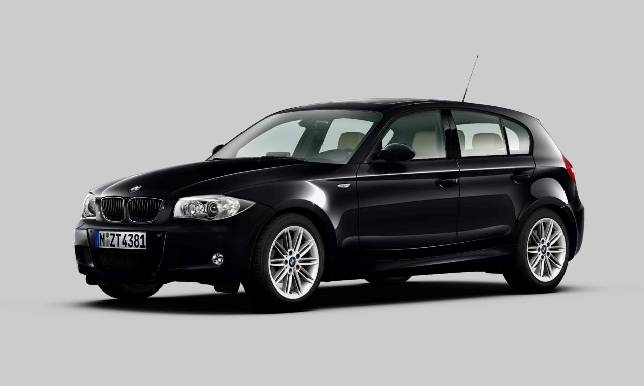 Exterior of BMW 123d (Sports Hatch (5 Doors)), VIN WBAUH11040E049622