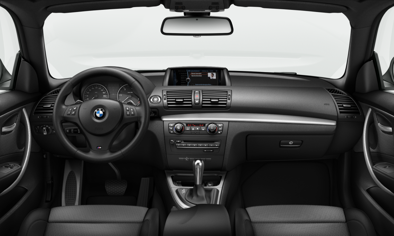 Interior of BMW 120d (E82), VIN WBAUR32050VV99970