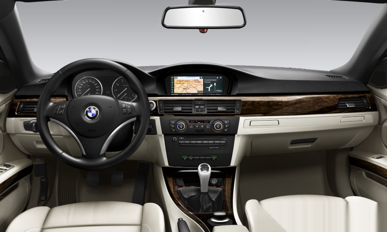 Interior of BMW 325i (E93), VIN WBAWN31090PR38501