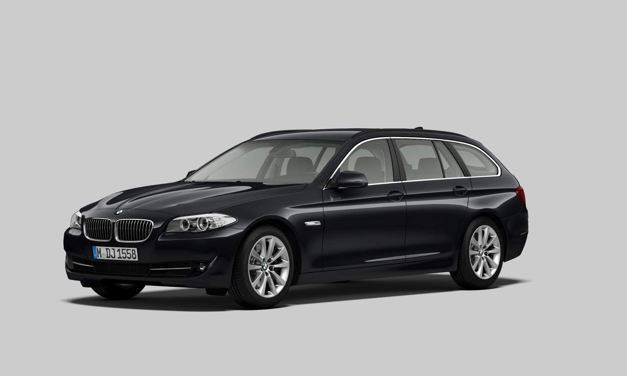 Exterior of BMW 525d (Touring (5 Doors)), VIN WBAXB31040DW51730