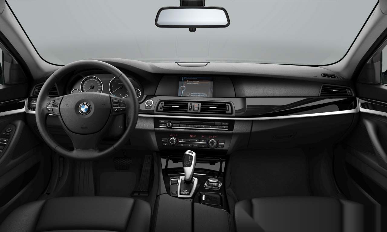 Interior of BMW 525d (Touring (5 Doors)), VIN WBAXB31040DW51730