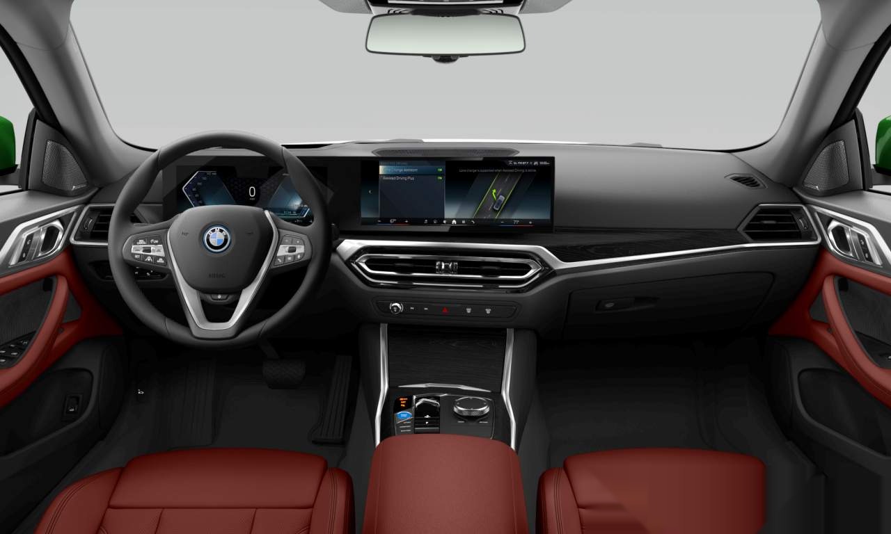 Interior of BMW i4 eDrive35 (Gran Coupe (5 Doors)), VIN WBY43AW06PFR13759