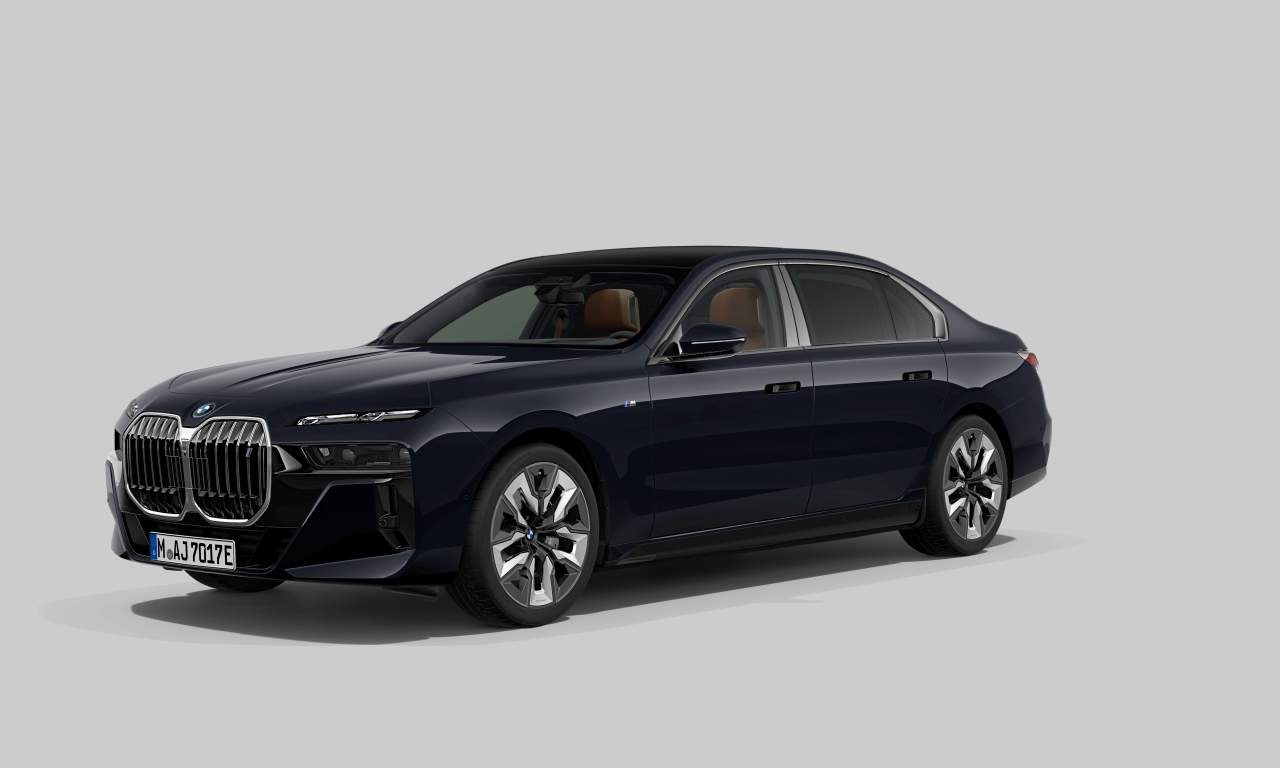 Exterior of BMW i7 xDrive60 (Sedan (4 Doors)), VIN WBY51EJ0X0CL81030