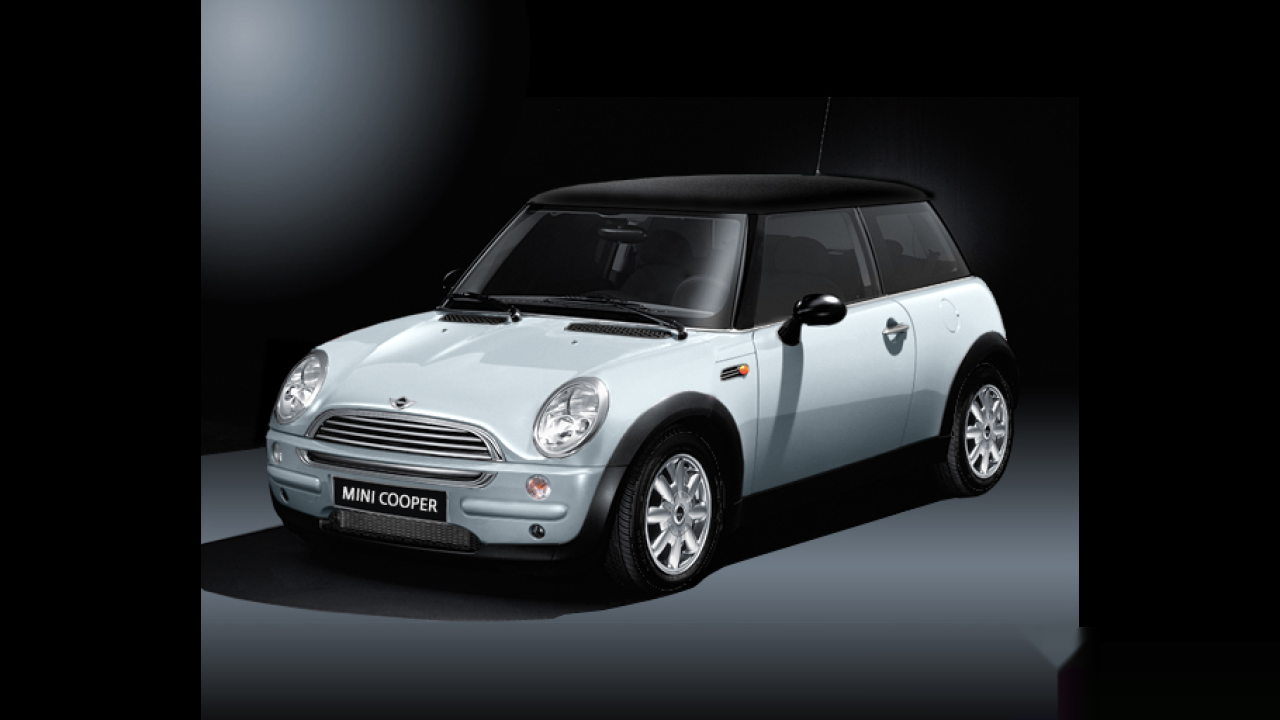 Exterior of BMW MINI COOPER (R50 (2)), VIN WMWRC32090TC22032